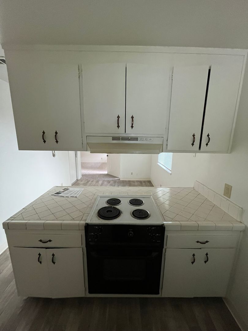 6421 San Stefano St - Citrus Heights - California - 2 bed, 1 bath rental property