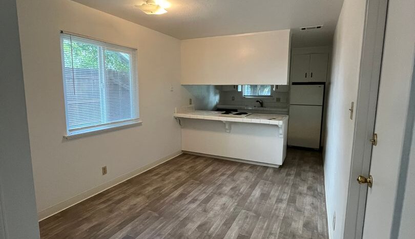 6421 San Stefano St - Citrus Heights - California - 2 bed, 1 bath rental property