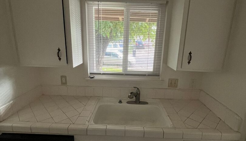 6421 San Stefano St - Citrus Heights - California - 2 bed, 1 bath rental property