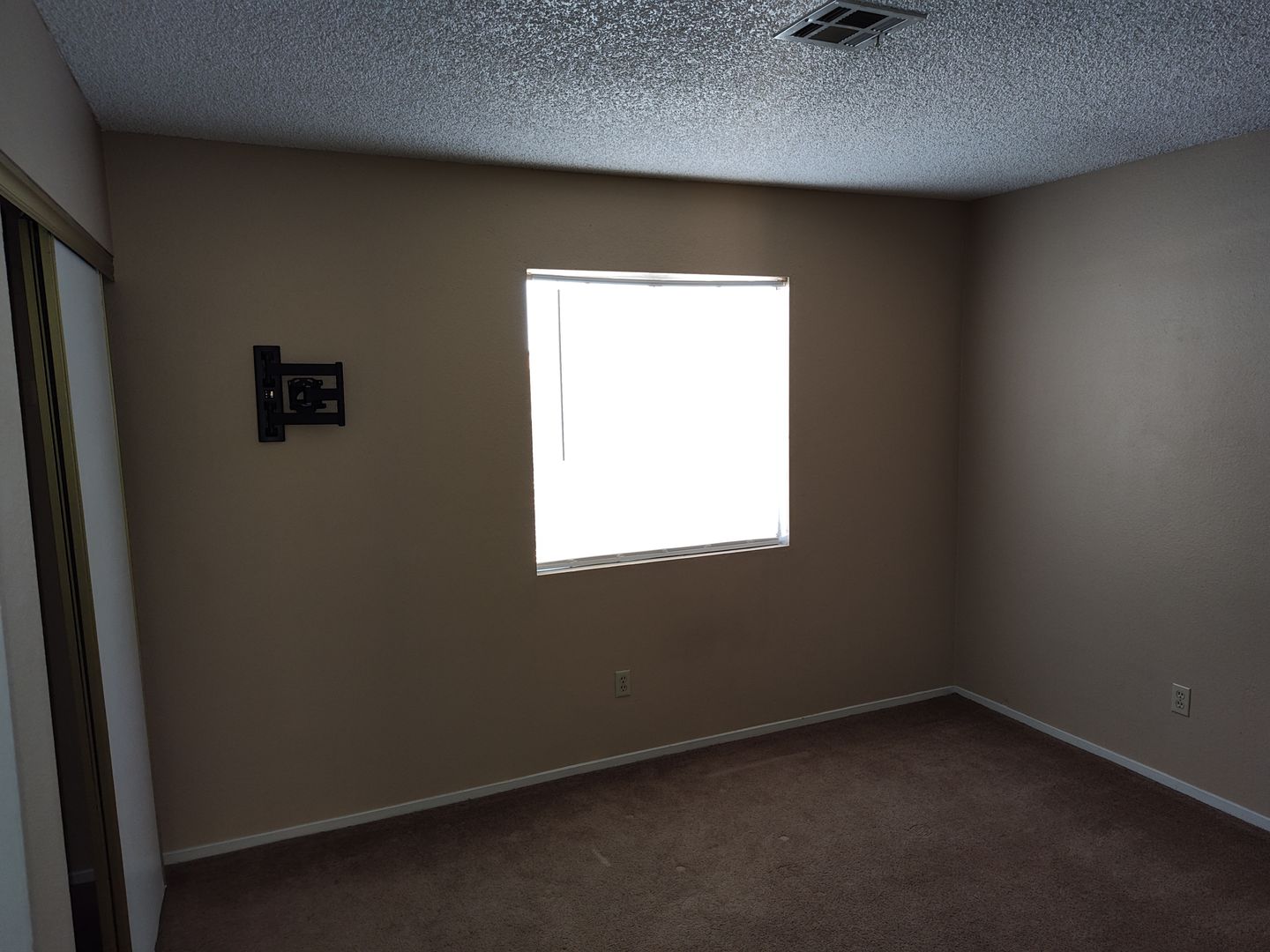 6733 Evanston Ave - Las Vegas - Nevada - 3 bed, 2.5 bath rental property