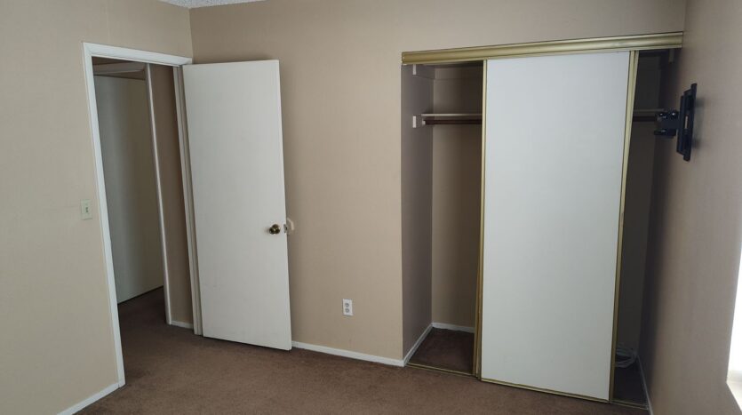 6733 Evanston Ave - Las Vegas - Nevada - 3 bed, 2.5 bath rental property