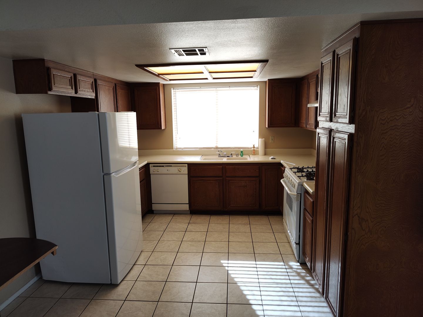 6733 Evanston Ave - Las Vegas - Nevada - 3 bed, 2.5 bath rental property