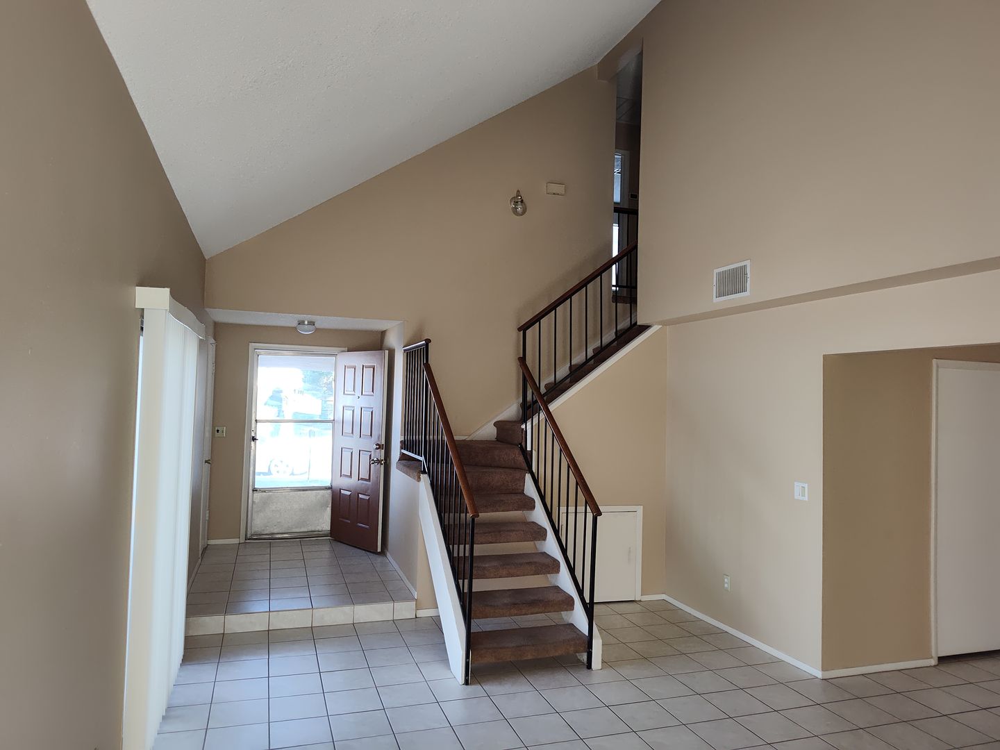 6733 Evanston Ave - Las Vegas - Nevada - 3 bed, 2.5 bath rental property