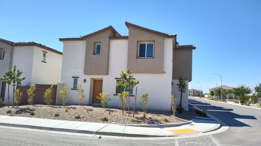 6916 Sunflower Fields St - North Las Vegas - Nevada - 3 bed, 2.5 bath rental property