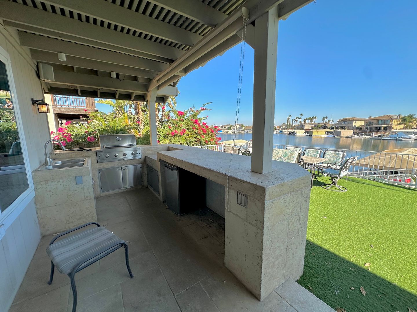 717 Willow Lake Rd - Discovery Bay - California - 3 bed, 2.5 bath rental property