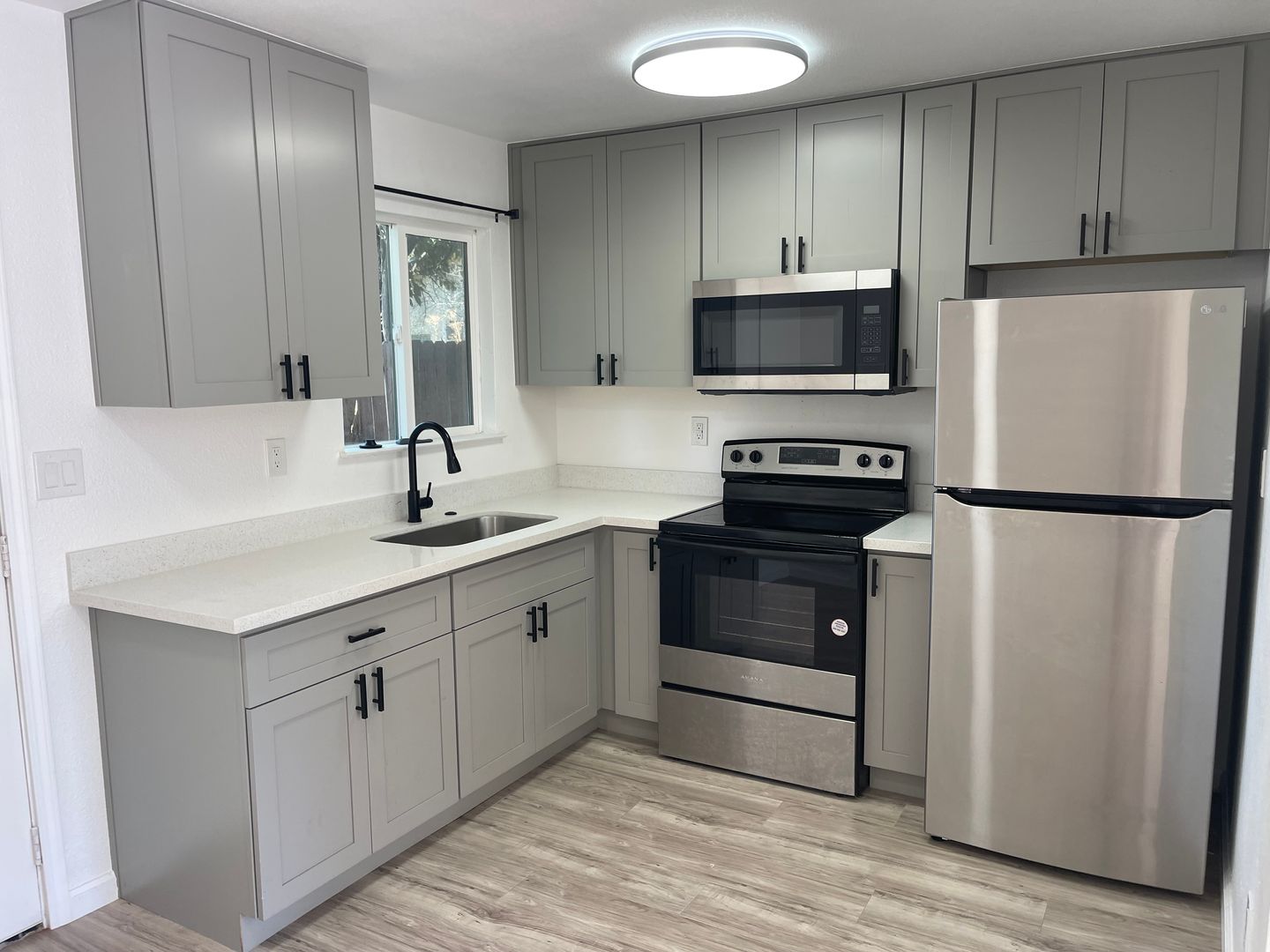 721 E Oak St - Stockton - California - 2 bed, 2 bath rental property