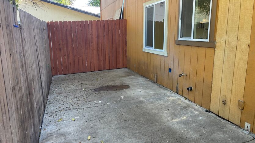 721 E Oak St - Stockton - California - 2 bed, 2 bath rental property