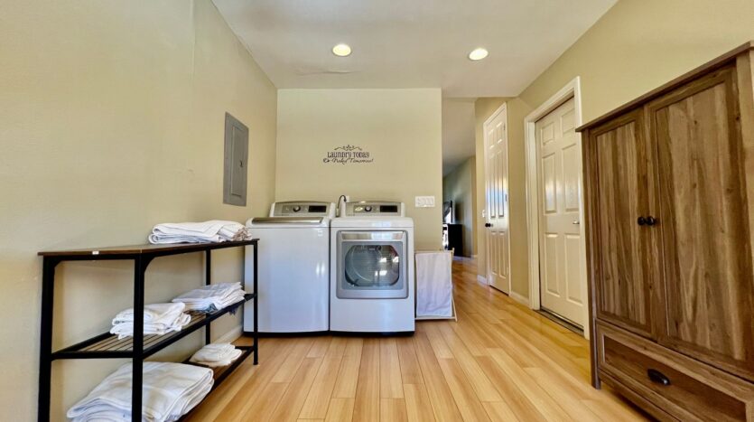 72400 Cactus Drive - Palm Desert - California - 4 bed, 2 bath rental property