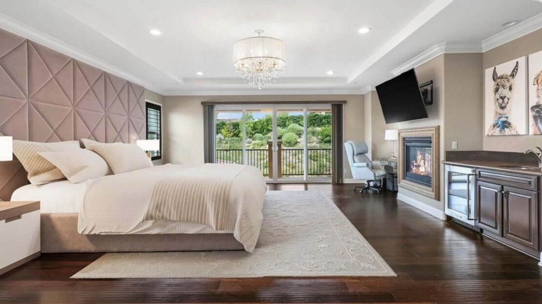 7305 Augusta Dr - Moorpark - California - 5 bed, 6 bath rental property