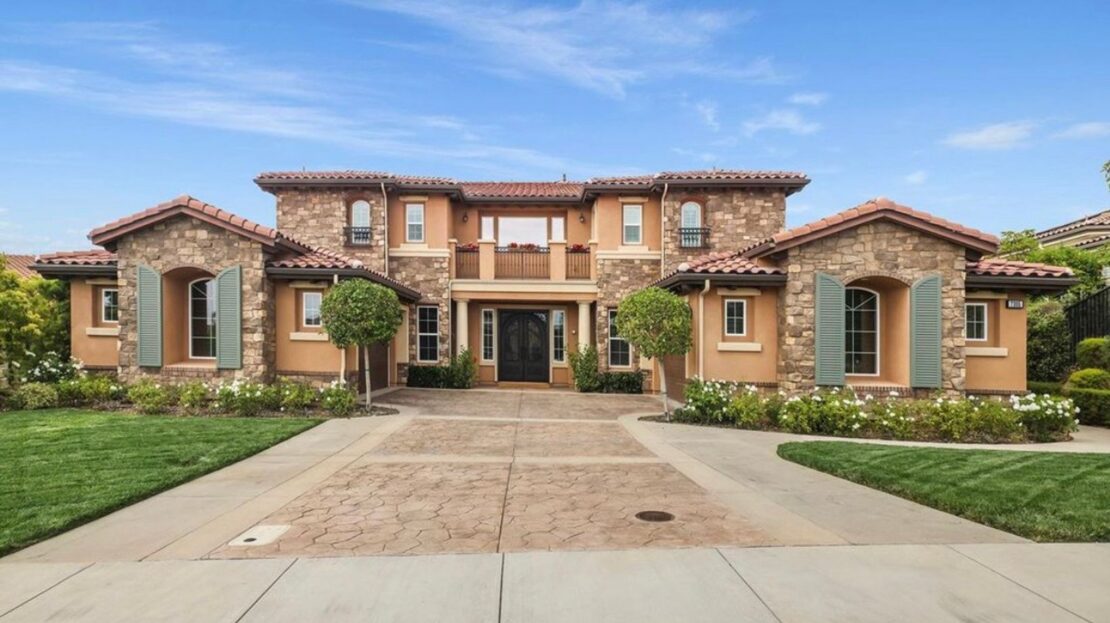 7305 Augusta Dr - Moorpark - California - 5 bed, 6 bath rental property