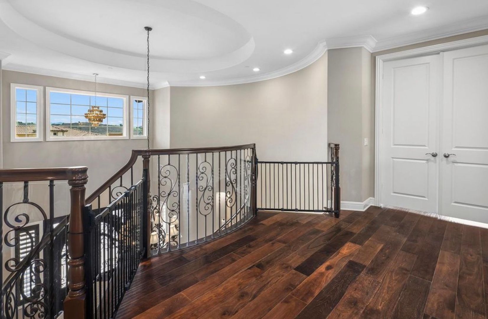 7305 Augusta Dr - Moorpark - California - 5 bed, 6 bath rental property