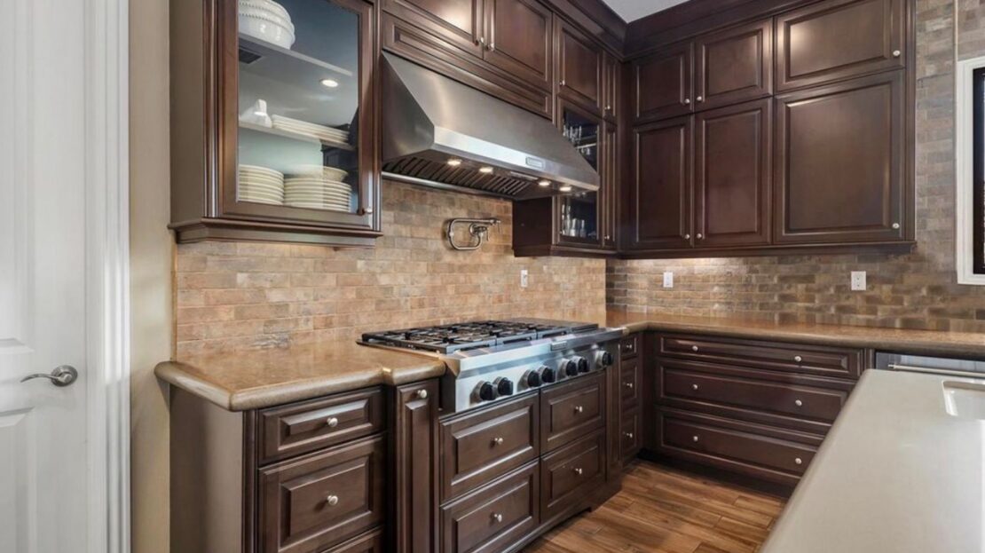 7305 Augusta Dr - Moorpark - California - 5 bed, 6 bath rental property