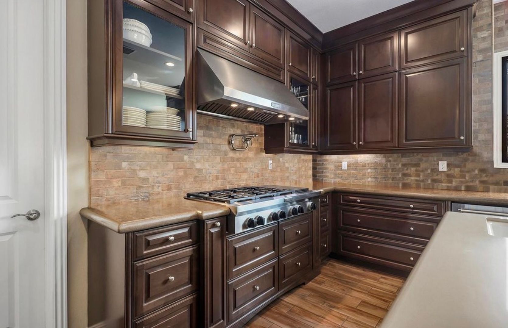 7305 Augusta Dr - Moorpark - California - 5 bed, 6 bath rental property