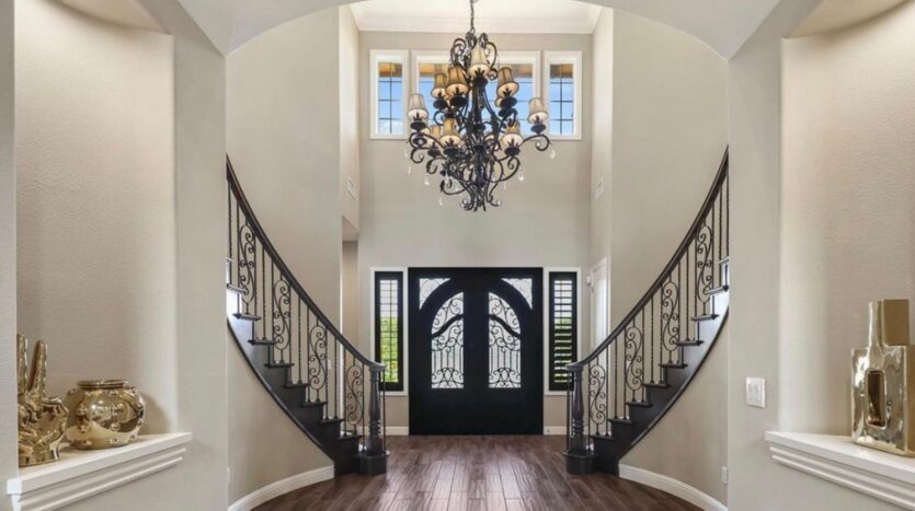 7305 Augusta Dr - Moorpark - California - 5 bed, 6 bath rental property