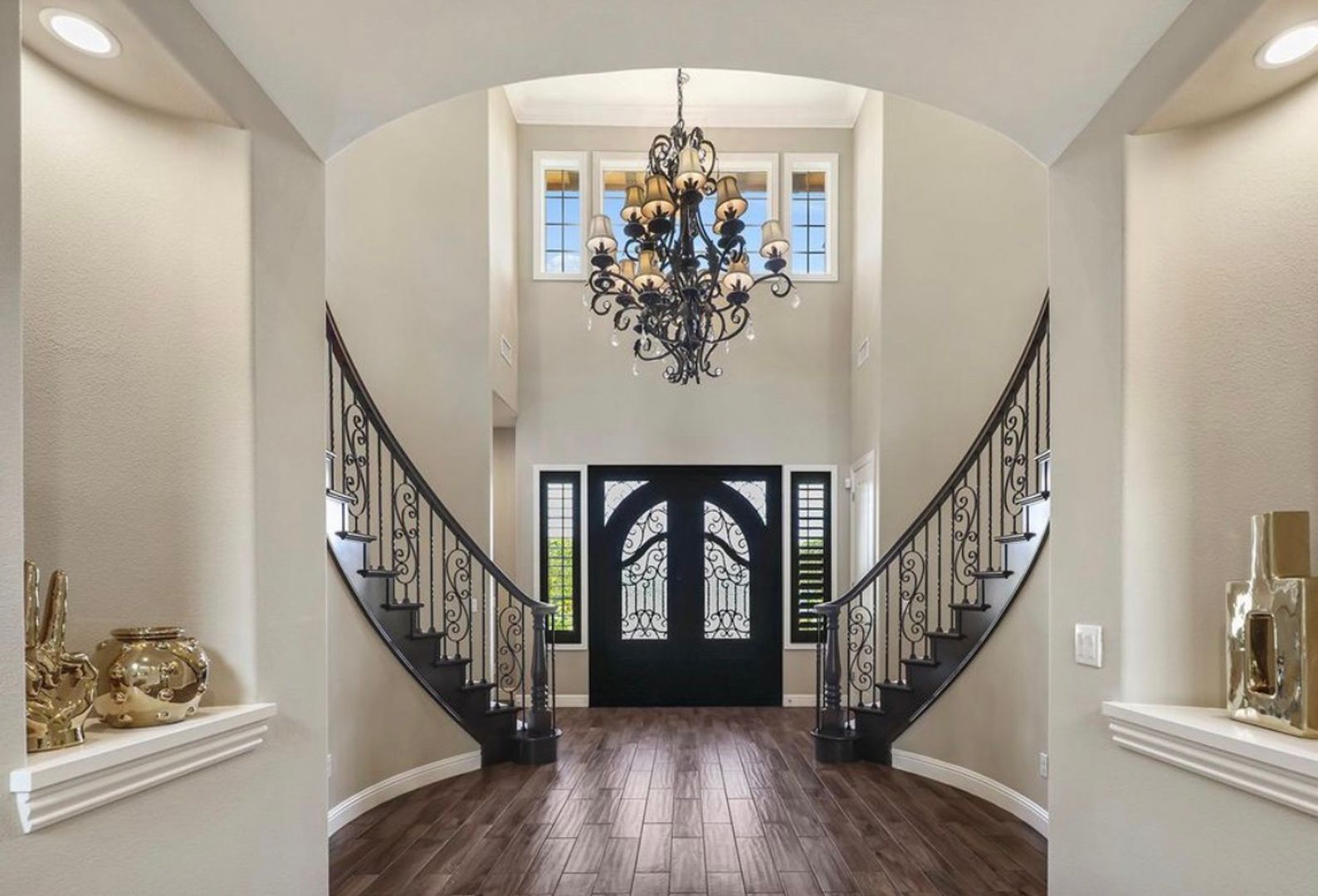 7305 Augusta Dr - Moorpark - California - 5 bed, 6 bath rental property