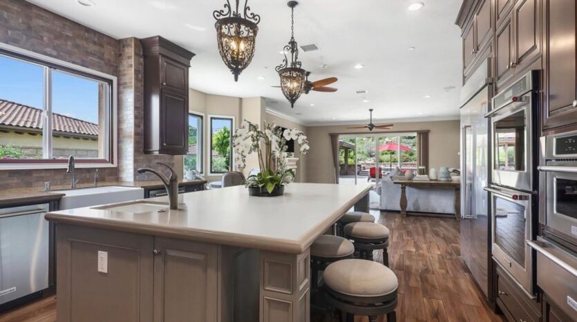 7305 Augusta Dr - Moorpark - California - 5 bed, 6 bath rental property