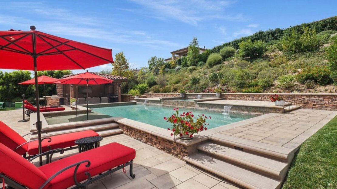 7305 Augusta Dr - Moorpark - California - 5 bed, 6 bath rental property