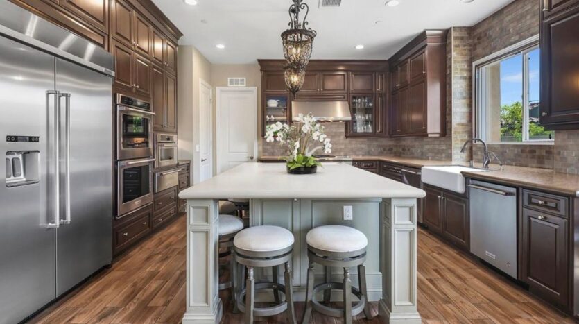 7305 Augusta Dr - Moorpark - California - 5 bed, 6 bath rental property