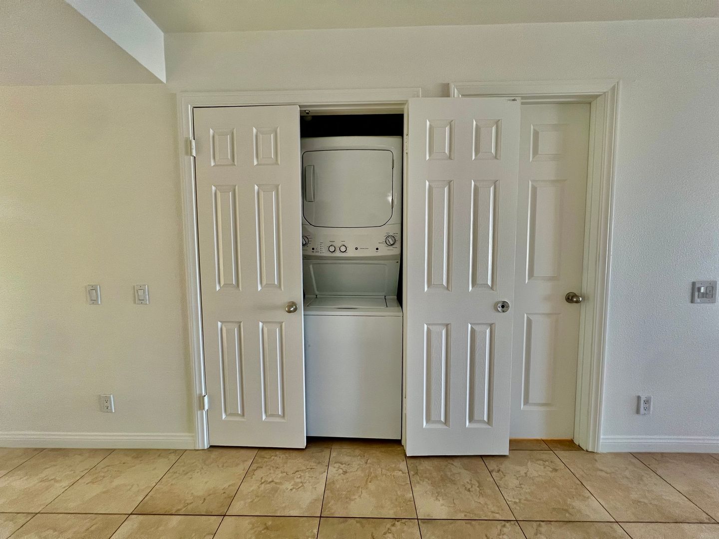 73950 Grapevine St - Unit A - Palm Desert - California - 2 bed, 2 bath rental property