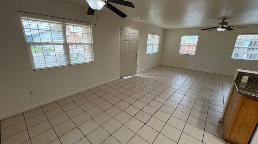 7513 Addison Way - Sacramento - California - 3 bed, 2 bath rental property