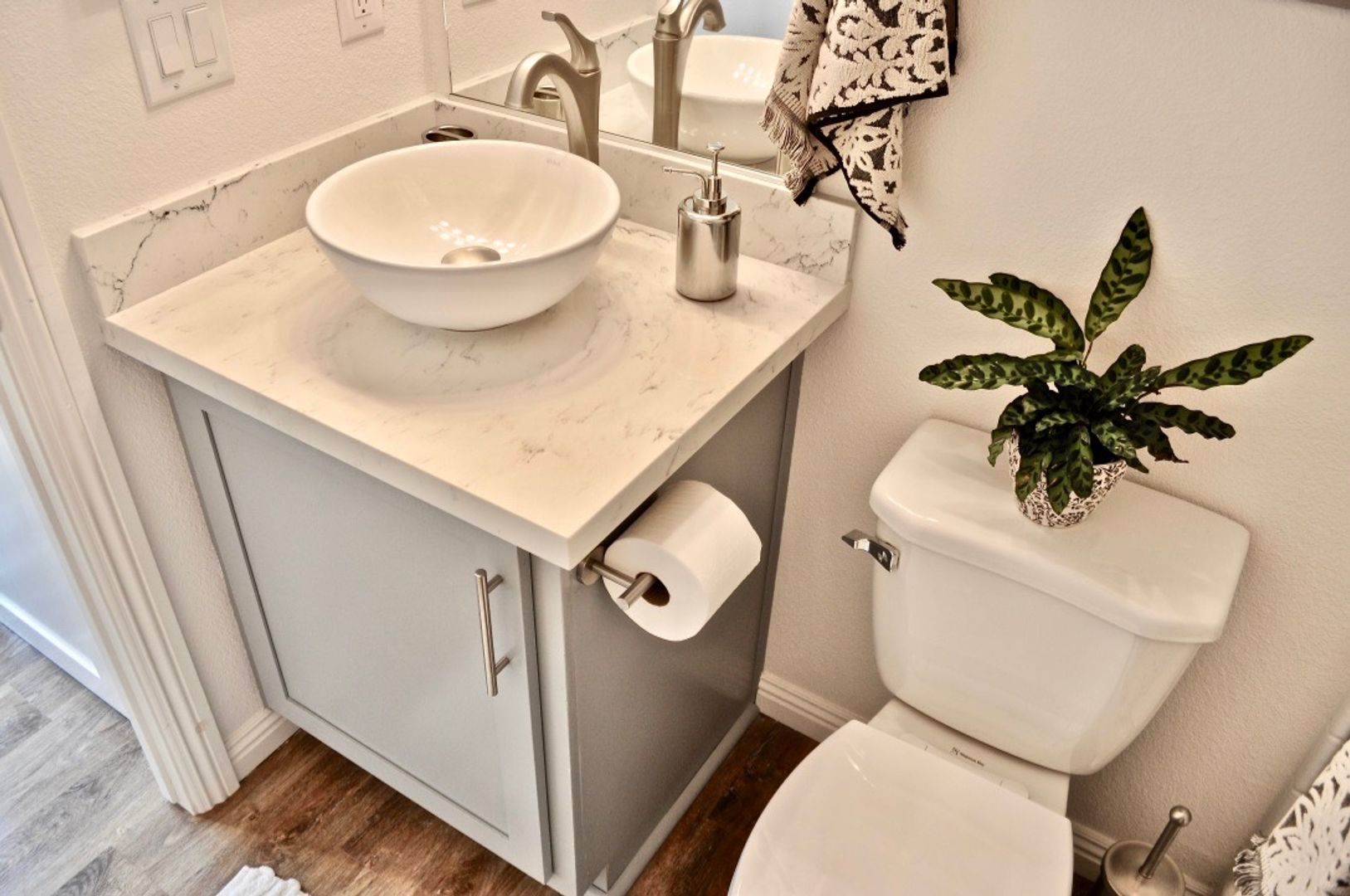 7697 Torrem St. - La Mesa - California - 2 bed, 1 bath rental property