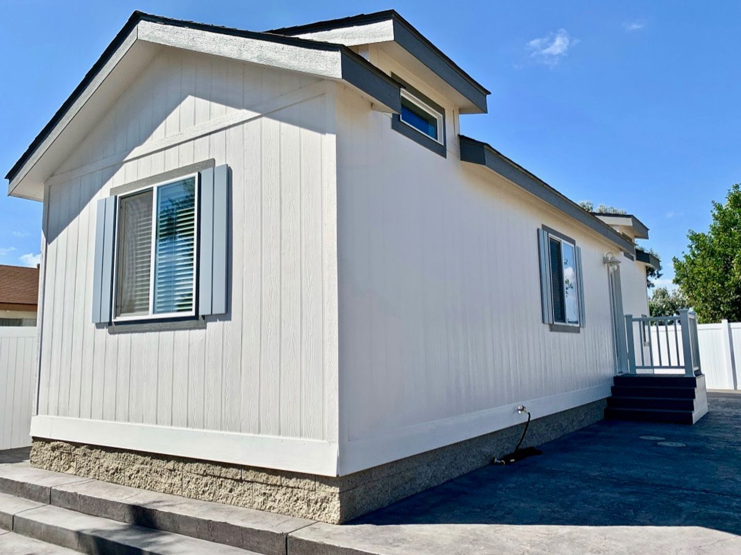 7697 Torrem St. - La Mesa - California - 2 bed, 1 bath rental property