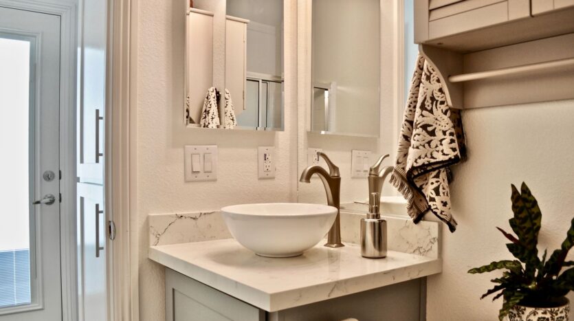 7697 Torrem St. - La Mesa - California - 2 bed, 1 bath rental property