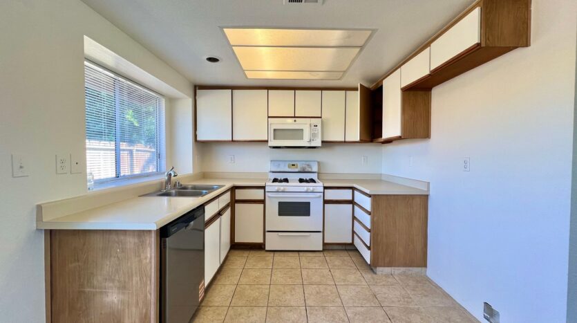 79560 Avenue 42 - Unit A - Bermuda Dunes - California - 2 bed, 2 bath rental property