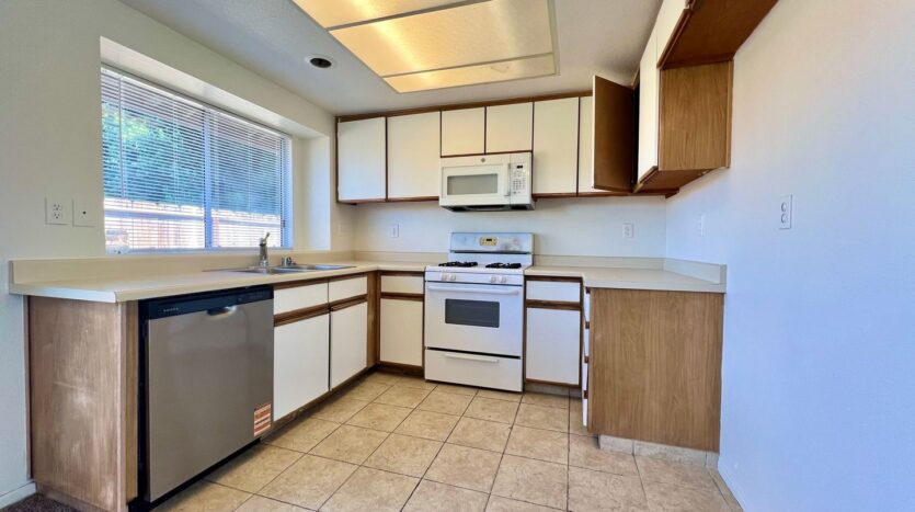 79560 Avenue 42 - Unit A - Bermuda Dunes - California - 2 bed, 2 bath rental property