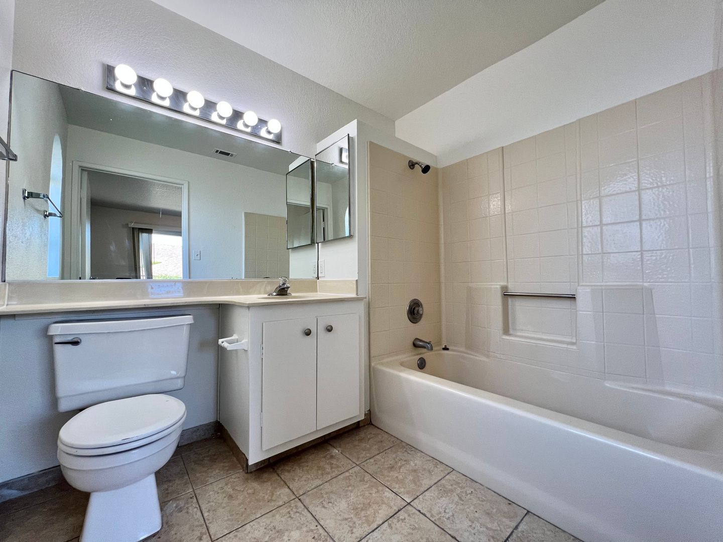 79560 Avenue 42 - Unit A - Bermuda Dunes - California - 2 bed, 2 bath rental property