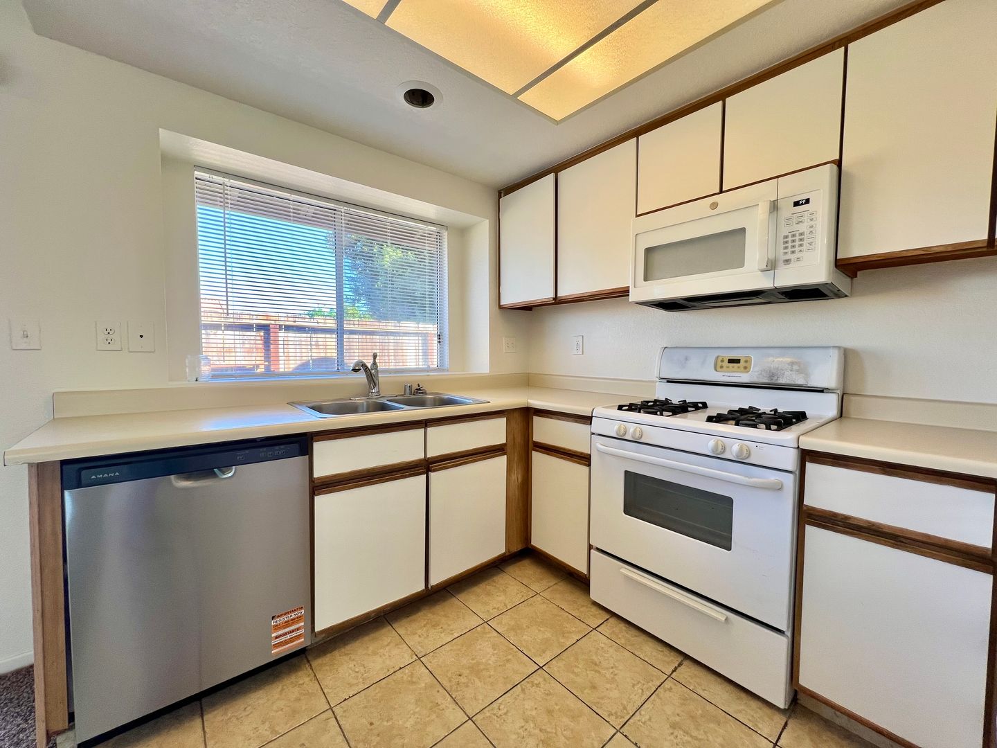 79560 Avenue 42 - Unit A - Bermuda Dunes - California - 2 bed, 2 bath rental property