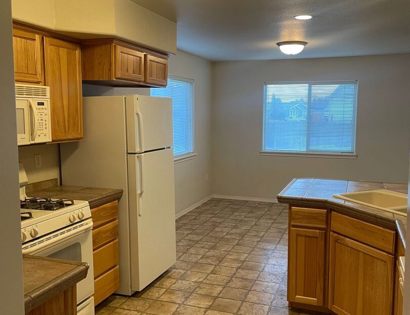 860 NE Quince Ave - Redmond - Oregon - 3 bed, 2 bath rental property