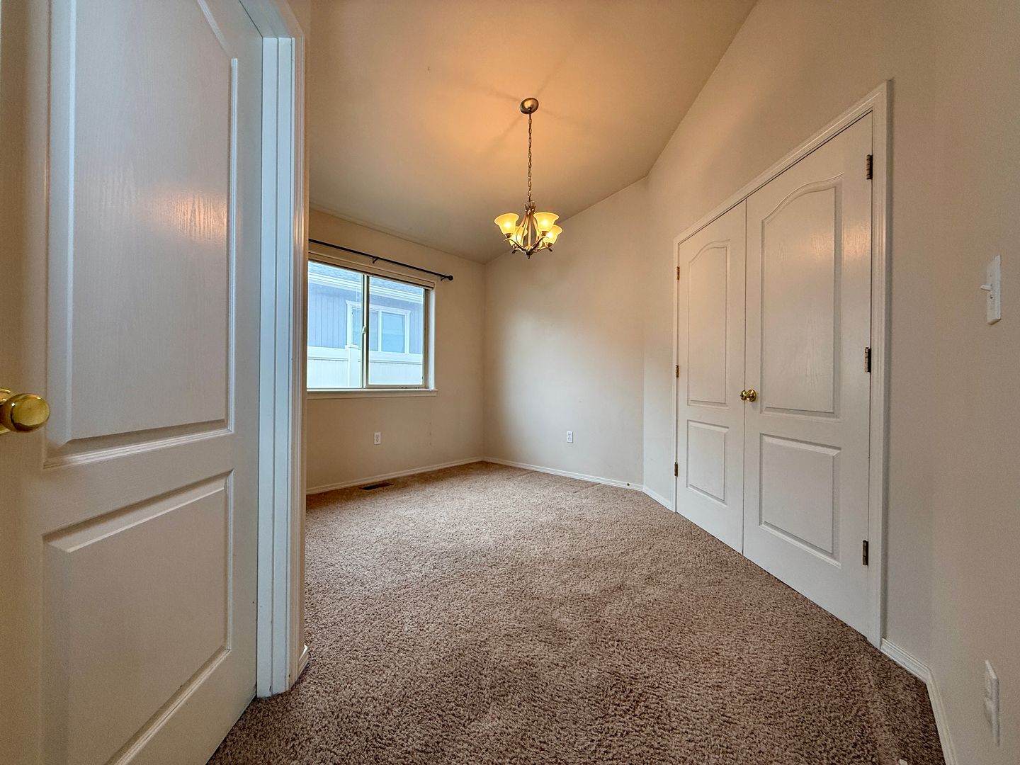 860 NE Quince Ave - Redmond - Oregon - 3 bed, 2 bath rental property