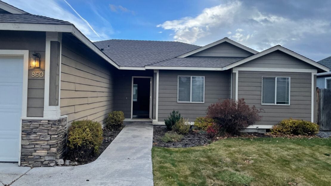 860 NE Quince Ave - Redmond - Oregon - 3 bed, 2 bath rental property