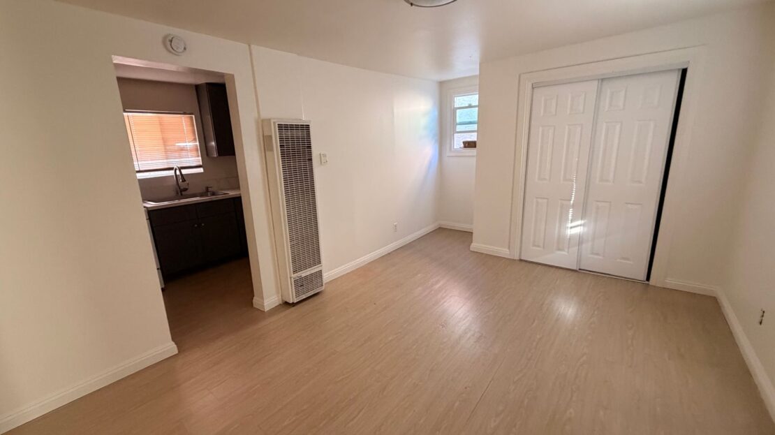 8804 Beach St  - Los Angeles - California - 1 bed, 1 bath rental property