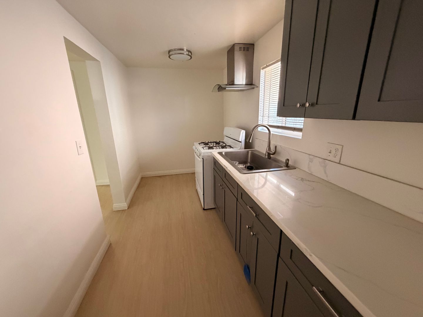 8804 Beach St  - Los Angeles - California - 1 bed, 1 bath rental property