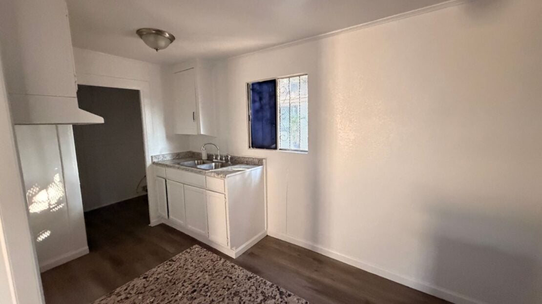 8804 Beach St  - Los Angeles - California - 1 bed, 1 bath rental property