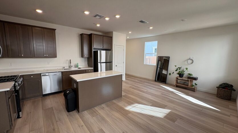 8837 J Sheehan St - Elk Grove - California - 3 bed, 2.5 bath rental property