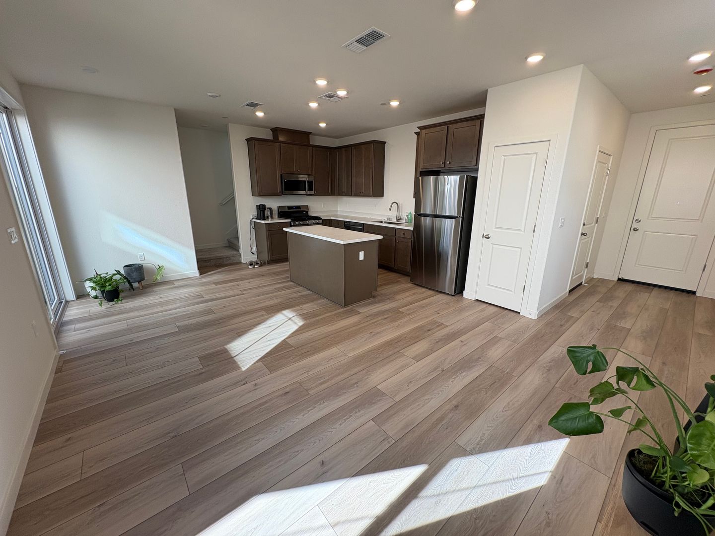 8837 J Sheehan St - Elk Grove - California - 3 bed, 2.5 bath rental property