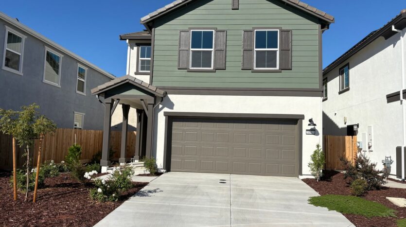 8837 J Sheehan St - Elk Grove - California - 3 bed, 2.5 bath rental property