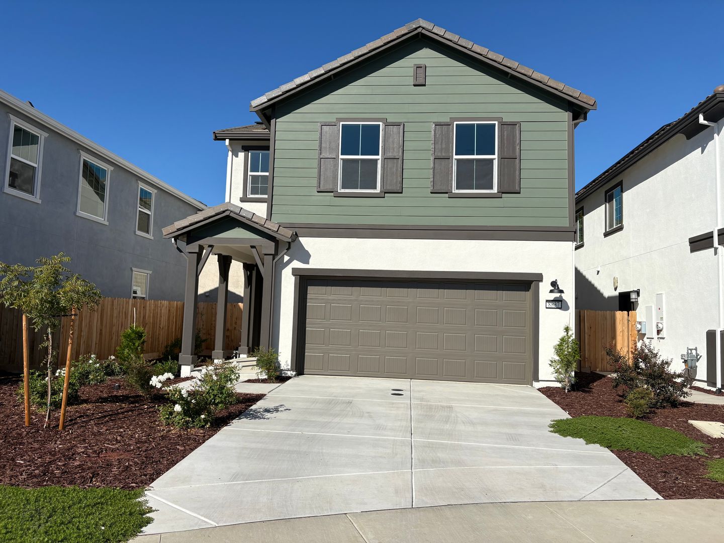 8837 J Sheehan St - Elk Grove - California - 3 bed, 2.5 bath rental property