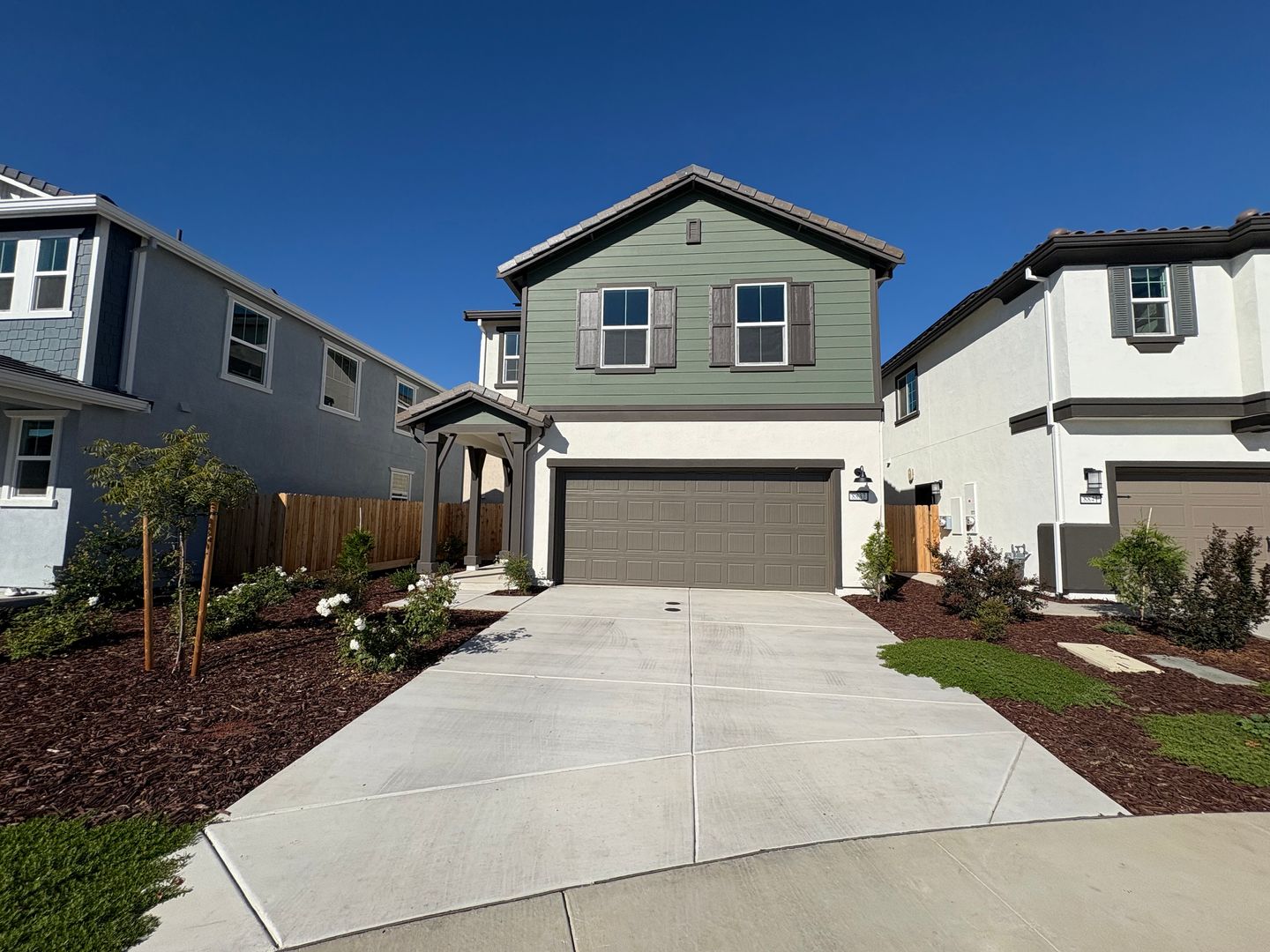 8837 J Sheehan St - Elk Grove - California - 3 bed, 2.5 bath rental property
