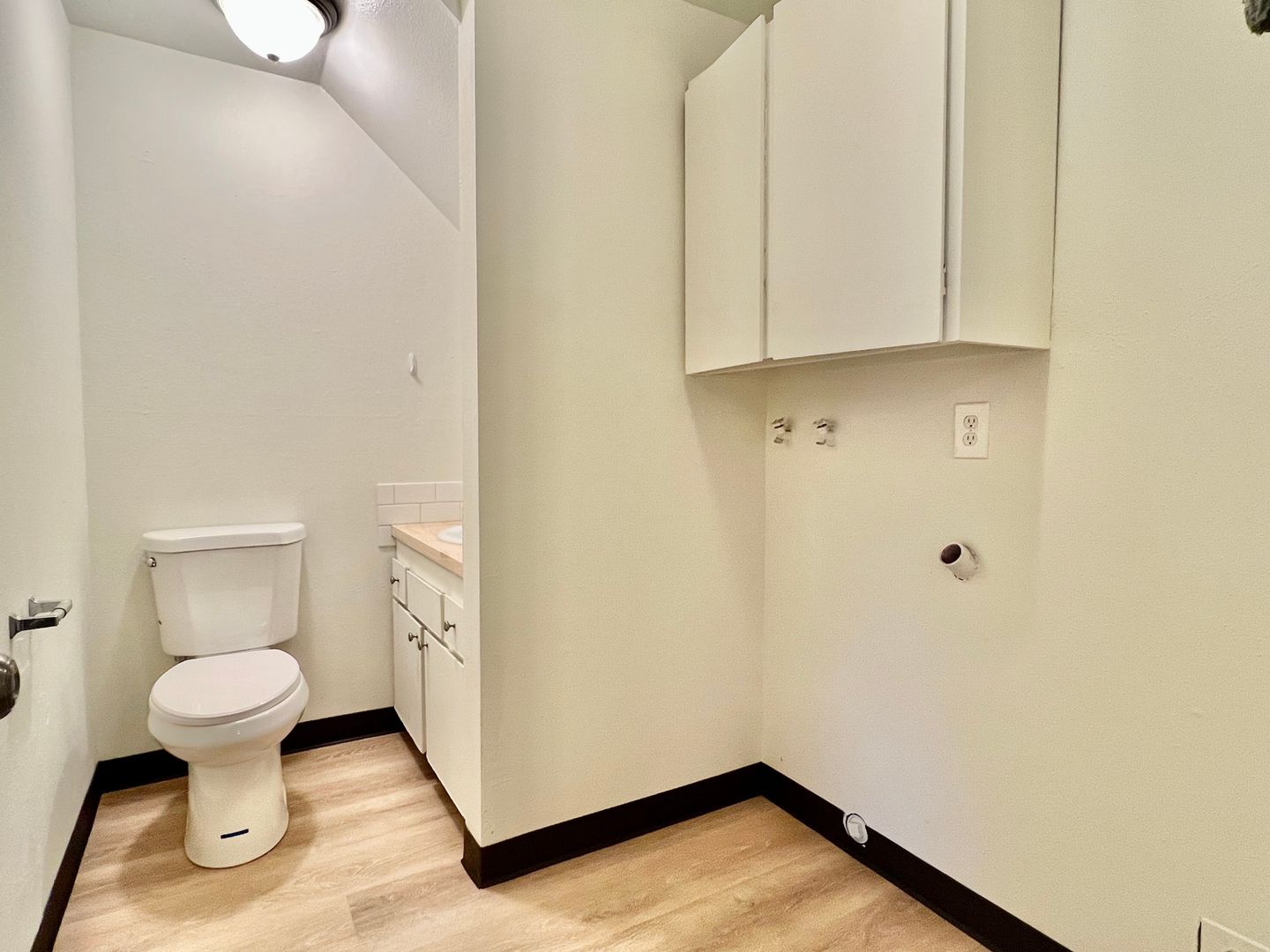 912 NE Hacienda Ct.   - Gresham - Oregon - 3 bed, 1.5 bath rental property