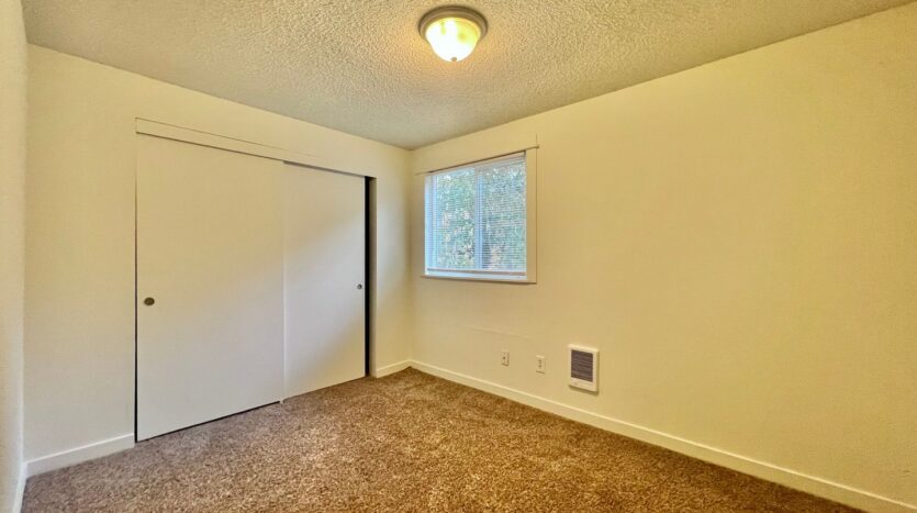 912 NE Hacienda Ct.   - Gresham - Oregon - 3 bed, 1.5 bath rental property