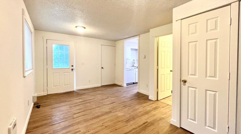 912 NE Hacienda Ct.   - Gresham - Oregon - 3 bed, 1.5 bath rental property