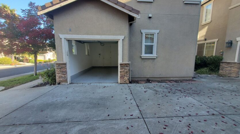964 Maplegate Ct - Concord - California - 5 bed, 4.5 bath rental property