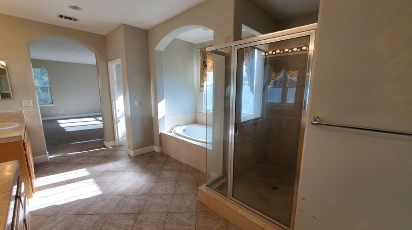 964 Maplegate Ct - Concord - California - 5 bed, 4.5 bath rental property