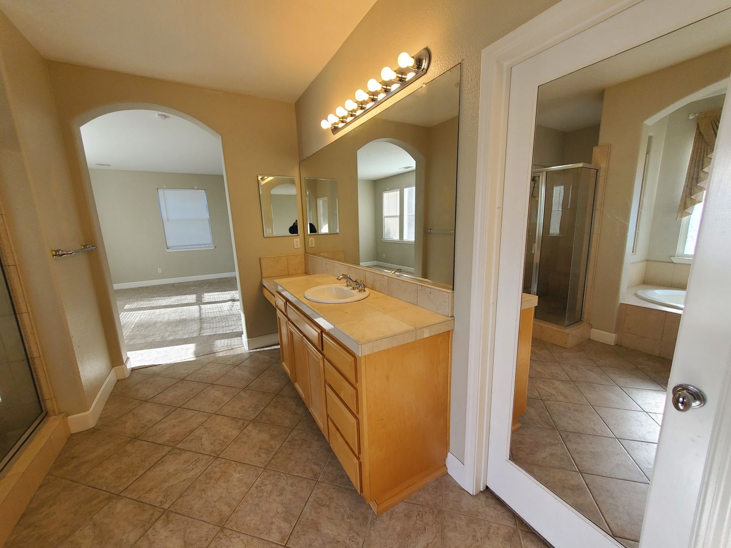 964 Maplegate Ct - Concord - California - 5 bed, 4.5 bath rental property