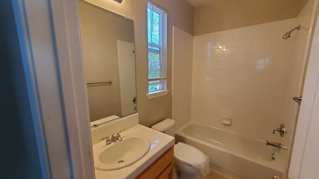 964 Maplegate Ct - Concord - California - 5 bed, 4.5 bath rental property