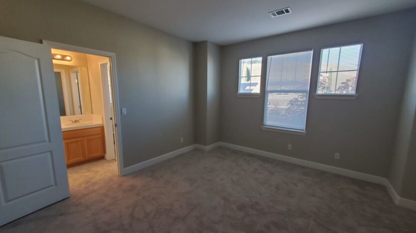 964 Maplegate Ct - Concord - California - 5 bed, 4.5 bath rental property